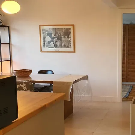 Stylish Cozy 1-bedroom With Balcony & Sea View Διαμέρισμα Κωνσταντινούπολη