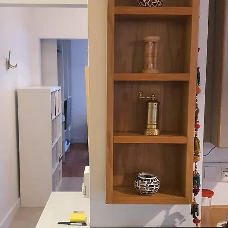 Stylish Cozy 1-bedroom With Balcony & Sea View *