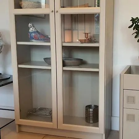 Stylish Cozy 1-bedroom With Balcony & Sea View Διαμέρισμα *