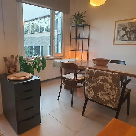 Stylish Cozy 1-bedroom With Balcony & Sea View Διαμέρισμα *