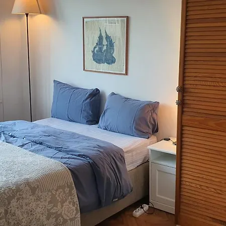 Διαμέρισμα Stylish Cozy 1-bedroom With Balcony & Sea View *